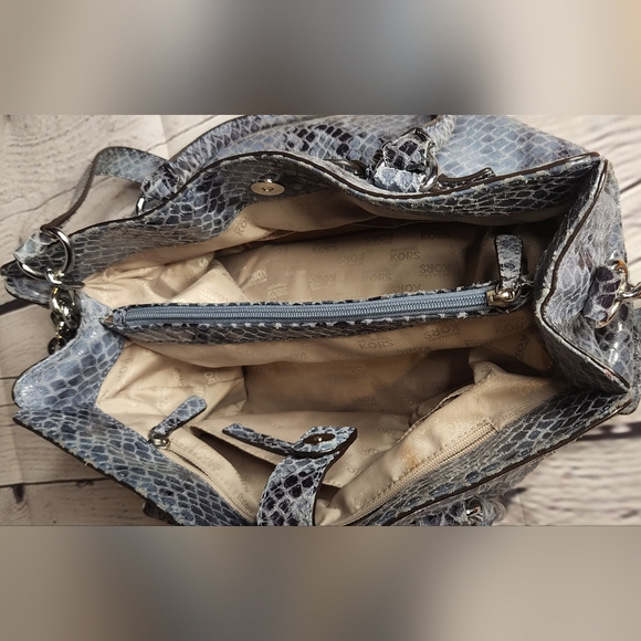 Michael Kors Snake Skin Leather Bag - Picture 4 of 7